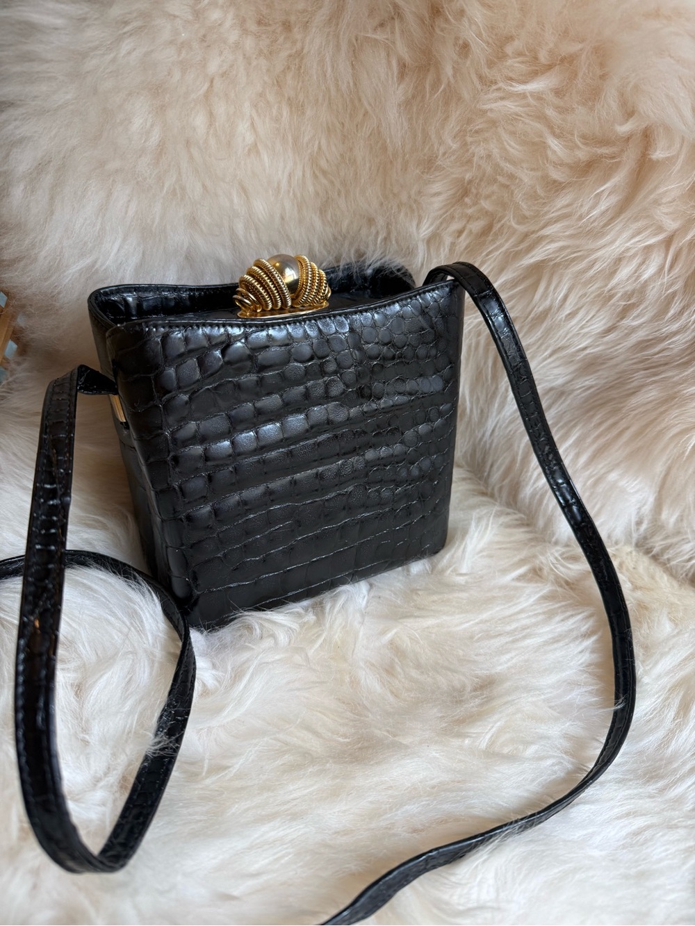 Rodo Rare Genuine Alligator Leather Skin Crossbody Box Bag w Gold Knot Closure